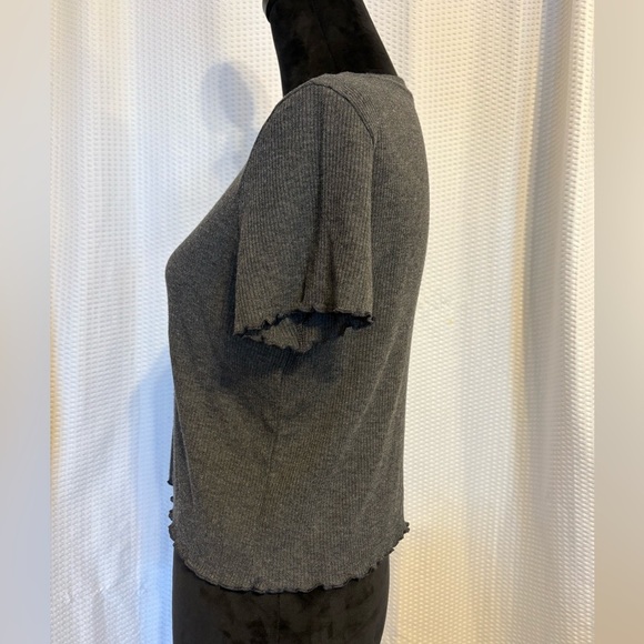 American Eagle gray ruffled short sleeve t-shirt tee size small - Picture 3 of 8